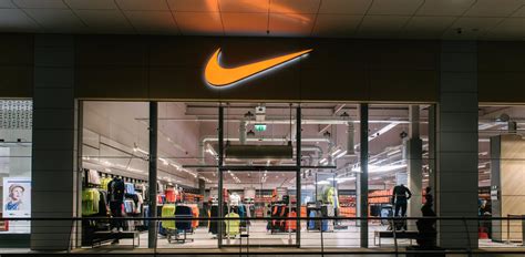 nike herren schuhe gelb|Nike Factory Stores.